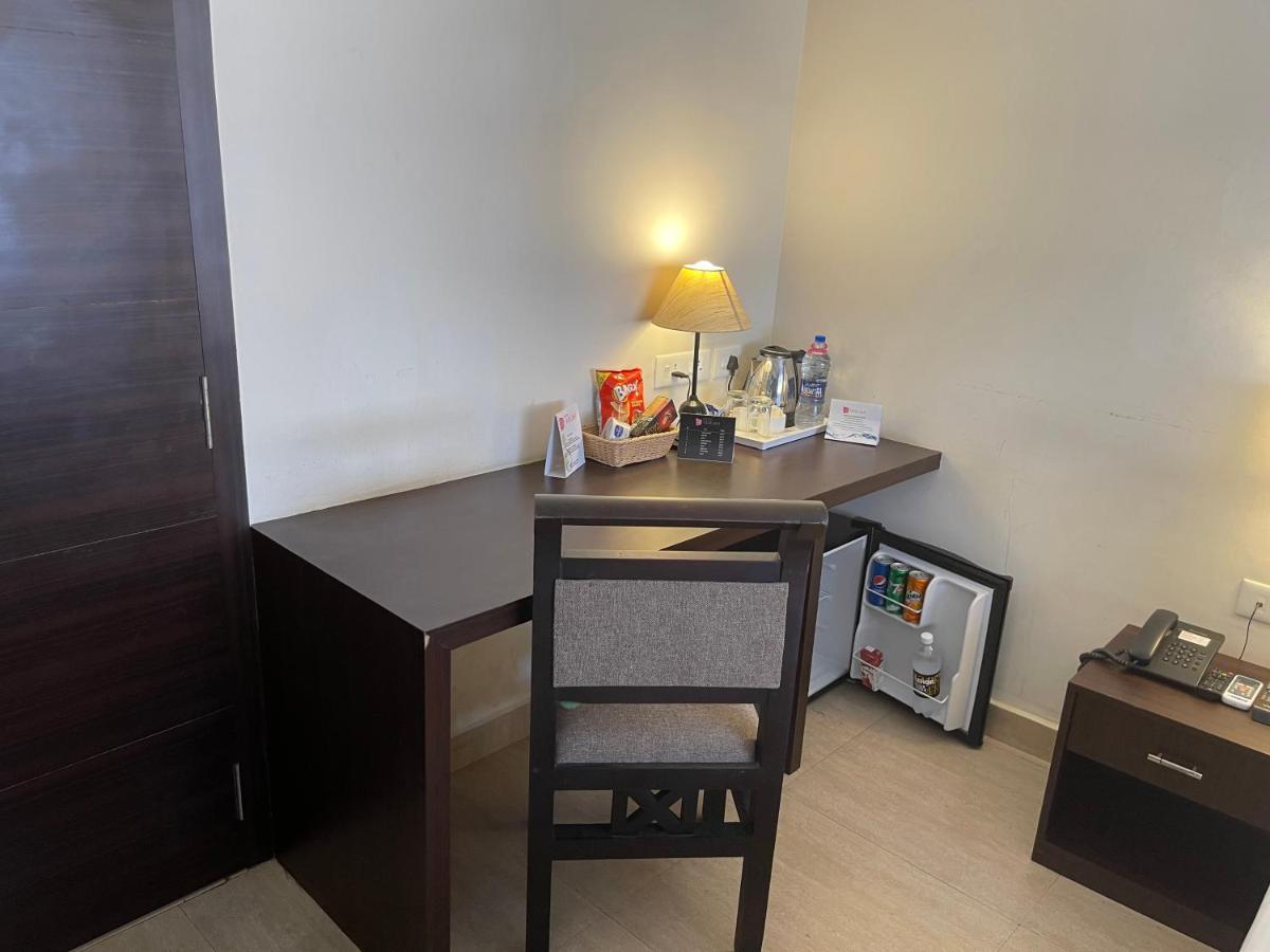 Hotel Yamuna Adur Εξωτερικό φωτογραφία