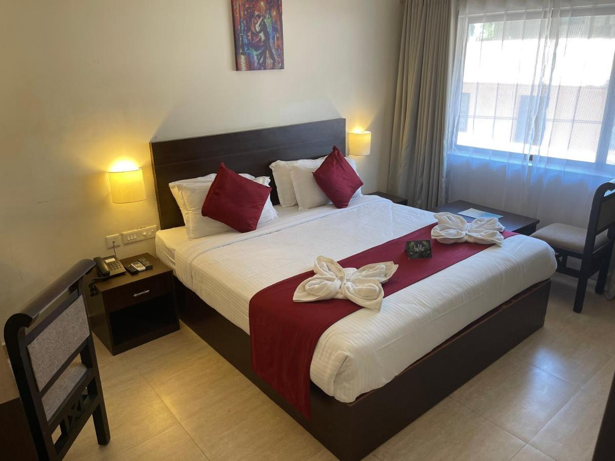 Hotel Yamuna Adur Εξωτερικό φωτογραφία