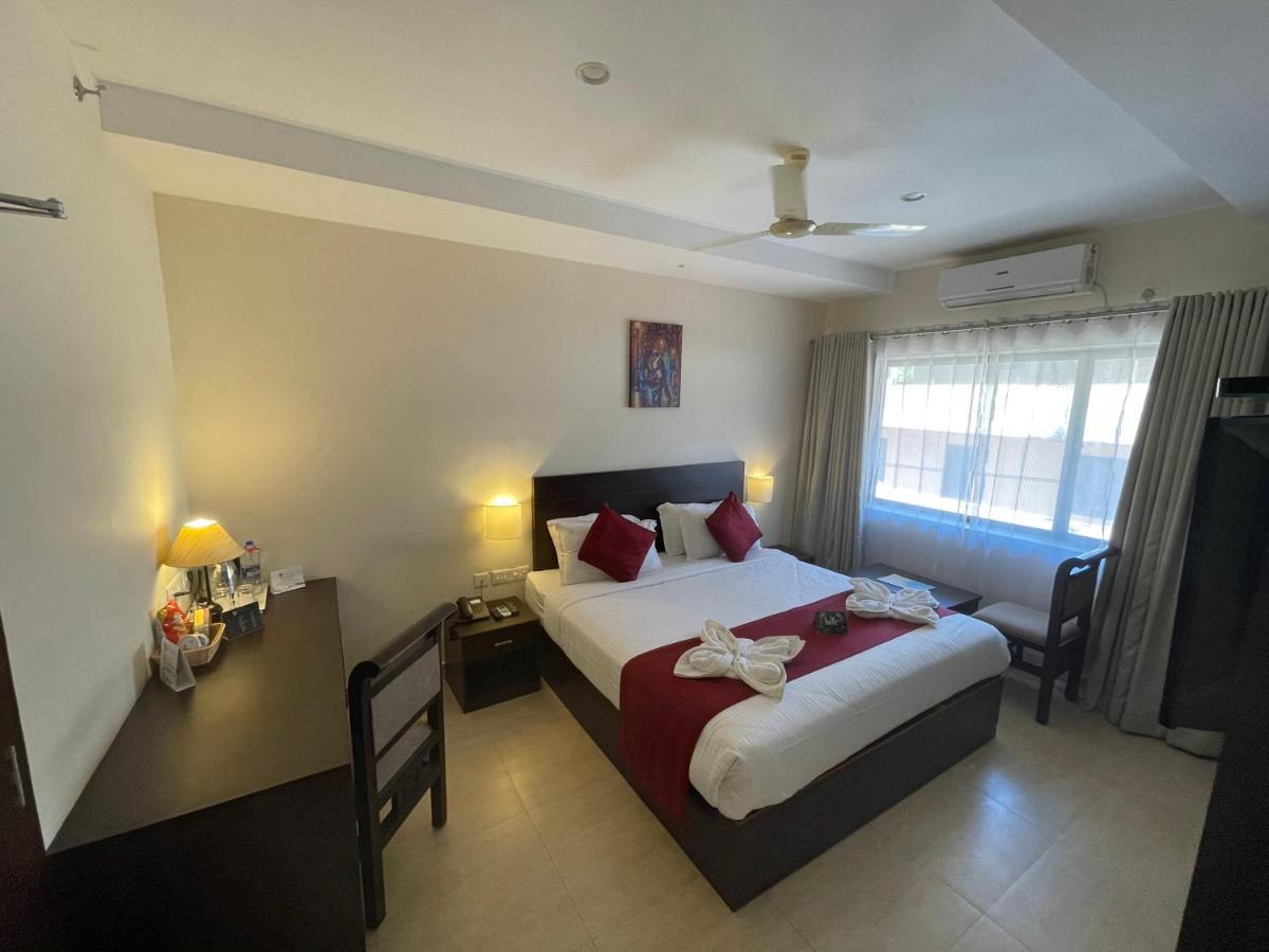 Hotel Yamuna Adur Εξωτερικό φωτογραφία