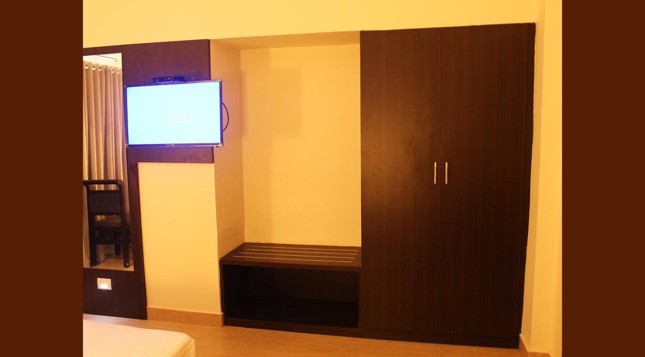 Hotel Yamuna Adur Εξωτερικό φωτογραφία